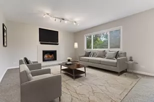 5224 Arlington Cir, Hanover Park, IL 60133 - Photo 13