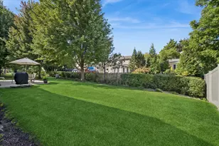 3220 N Volz Dr W, Arlington Heights, IL 60004 - Photo 23