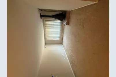 6176 Knoll Lane Court #202, Willowbrook, IL 60527 - Photo 9
