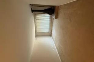 6176 Knoll Ln Ct, Willowbrook, IL 60527 - Photo 9