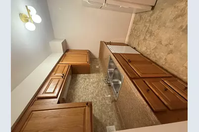6176 Knoll Lane Court #202, Willowbrook, IL 60527 - Photo 5