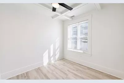 4347 W Irving Park Road #2E, Chicago, IL 60641 - Photo 9