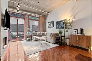 360 W Illinois St, Chicago, IL 60654 - Photo 7