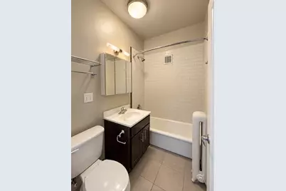 823 W Buena Avenue #207, Chicago, IL 60613 - Photo 13