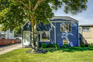 754 S York St, Elmhurst, IL 60126 - Photo 1