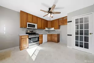 754 S York St, Elmhurst, IL 60126 - Photo 5