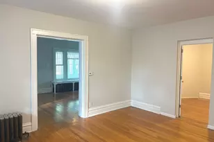 322 College Ave, Dekalb, IL 60115 - Photo 7