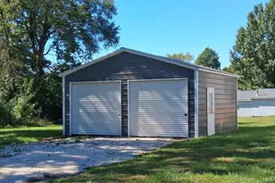 304 SE 3rd Ave, Galva, IL 61434 - Photo 7