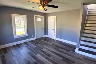 304 SE 3rd Ave, Galva, IL 61434 - Photo 11
