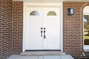 11226 S Deerpath Ln, Palos Hills, IL 60465 - Photo 5