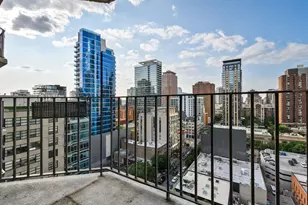 70 W Huron St, Chicago, IL 60654 - Photo 21