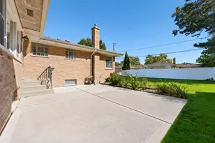4567 N Oakview St, Chicago, IL 60656 - Photo 17