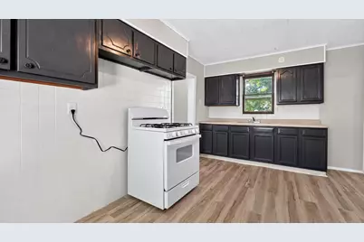 104 N Allin Street, Bloomington, IL 61701 - Photo 17