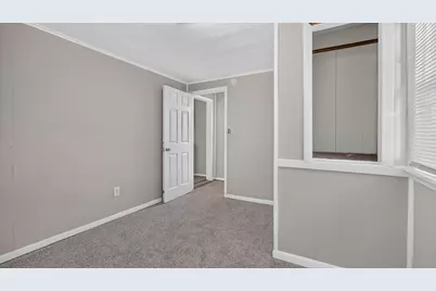 104 N Allin Street, Bloomington, IL 61701 - Photo 21