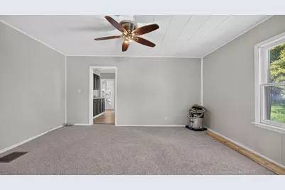 104 N Allin Street, Bloomington, IL 61701 - Photo 11