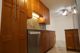 860 E Old Willow Rd, Prospect Heights, IL 60070 - Photo 23
