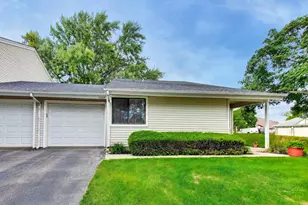 1720 E Shannon Ln, Palatine, IL 60074 - Photo 1