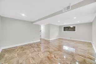 515 Falmouth Ln, Schaumburg, IL 60193 - Photo 17