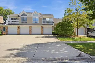 1243 Ranchview Ct, Buffalo Grove, IL 60089 - Photo 7