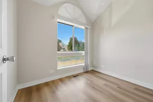 1243 Ranchview Ct, Buffalo Grove, IL 60089 - Photo 19