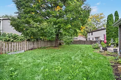 1021 Colony Drive, Crystal Lake, IL 60014 - Photo 25