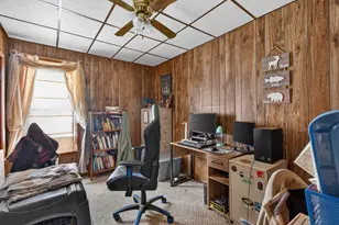 1211 E Broadway St, Streator, IL 61364 - Photo 13