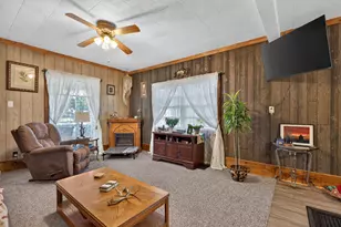 1211 E Broadway St, Streator, IL 61364 - Photo 5