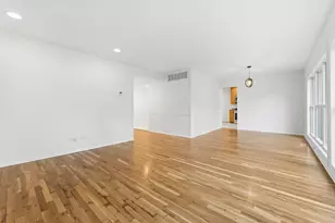 475 Olive St, Hoffman Estates, IL 60169 - Photo 5