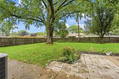 475 Olive Street, Hoffman Estates, IL 60169 - Photo 25