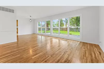 475 Olive Street, Hoffman Estates, IL 60169 - Photo 3