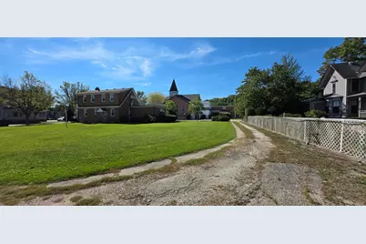 302 Washington Street, Algonquin, IL 60102 - Photo 11