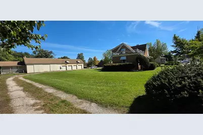 302 Washington Street, Algonquin, IL 60102 - Photo 13