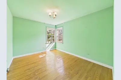 7307 N Karlov Avenue, Lincolnwood, IL 60712 - Photo 33