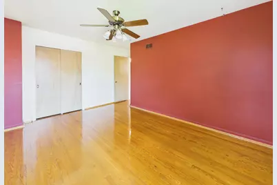7307 N Karlov Avenue, Lincolnwood, IL 60712 - Photo 25
