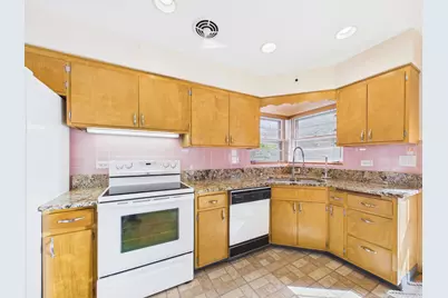 7307 N Karlov Avenue, Lincolnwood, IL 60712 - Photo 17