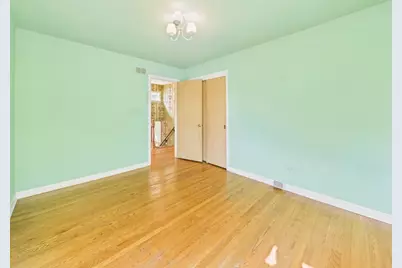 7307 N Karlov Avenue, Lincolnwood, IL 60712 - Photo 35