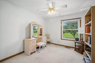 1185 S Apple Tree Ln, Bartlett, IL 60103 - Photo 11