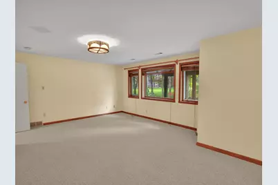 5131 Regents Park Road, Rockford, IL 61107 - Photo 33