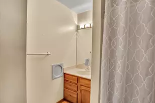 5131 Regents Park Rd, Rockford, IL 61107 - Photo 17