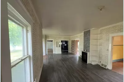 103 S Chicago Avenue, Ladd, IL 61329 - Photo 3