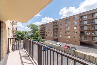 1441 E Thacker Street #304, Des Plaines, IL 60016 - Photo 9