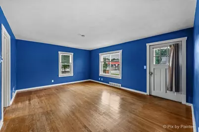 283 S Aldine Avenue, Elgin, IL 60123 - Photo 5