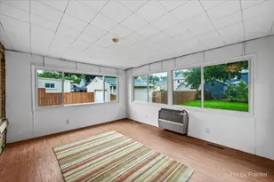 283 S Aldine St, Elgin, IL 60123 - Photo 3