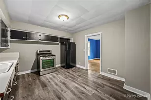 283 S Aldine St, Elgin, IL 60123 - Photo 9