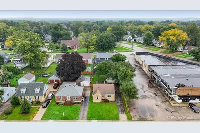283 S Aldine Avenue, Elgin, IL 60123 - Photo 31