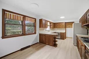 8001 W Balmoral Ave, Chicago, IL 60656 - Photo 9