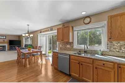1460 Prairie Crossing Drive, West Chicago, IL 60185 - Photo 11
