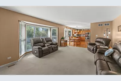 1460 Prairie Crossing Drive, West Chicago, IL 60185 - Photo 15
