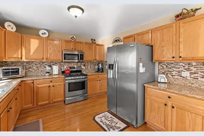 1460 Prairie Crossing Drive, West Chicago, IL 60185 - Photo 9