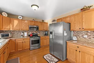 1460 Prairie Crossing Dr, West Chicago, IL 60185 - Photo 9